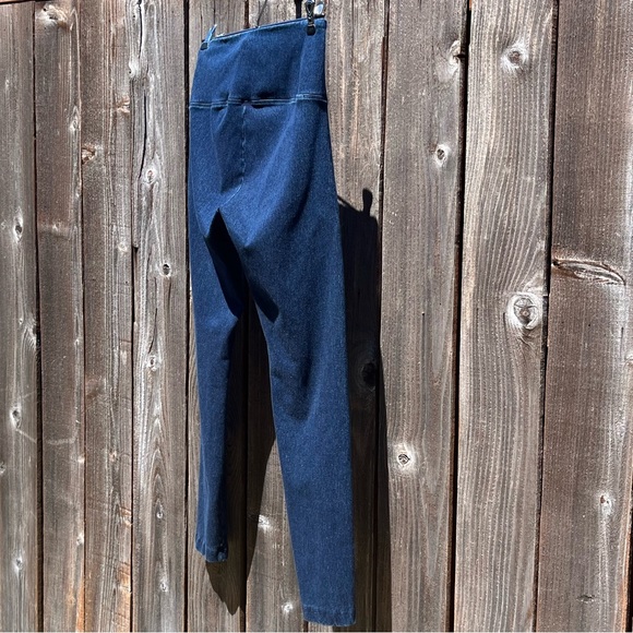 Lyssé denim leggings size small - Picture 16 of 17